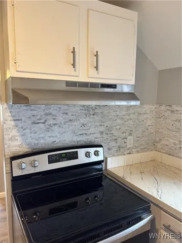 $1,200 | 260 Chestnut Street, Unit 2, Lockport City, NY 14094