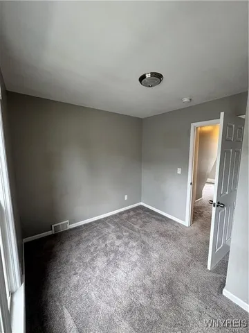 $1,200 | 260 Chestnut Street, Unit 2, Lockport City, NY 14094