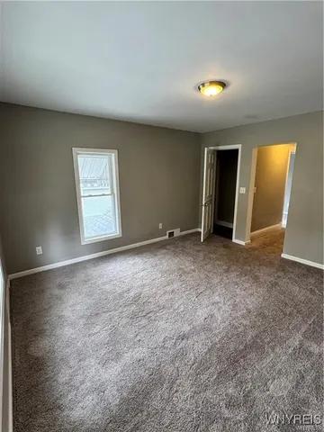 $1,200 | 260 Chestnut Street, Unit 2, Lockport City, NY 14094