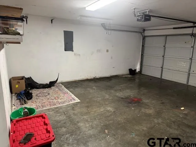 $225,000 | 1112 Woodlands Park Drive, Lindale, TX 75771