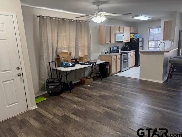 $225,000 | 1112 Woodlands Park Drive, Lindale, TX 75771