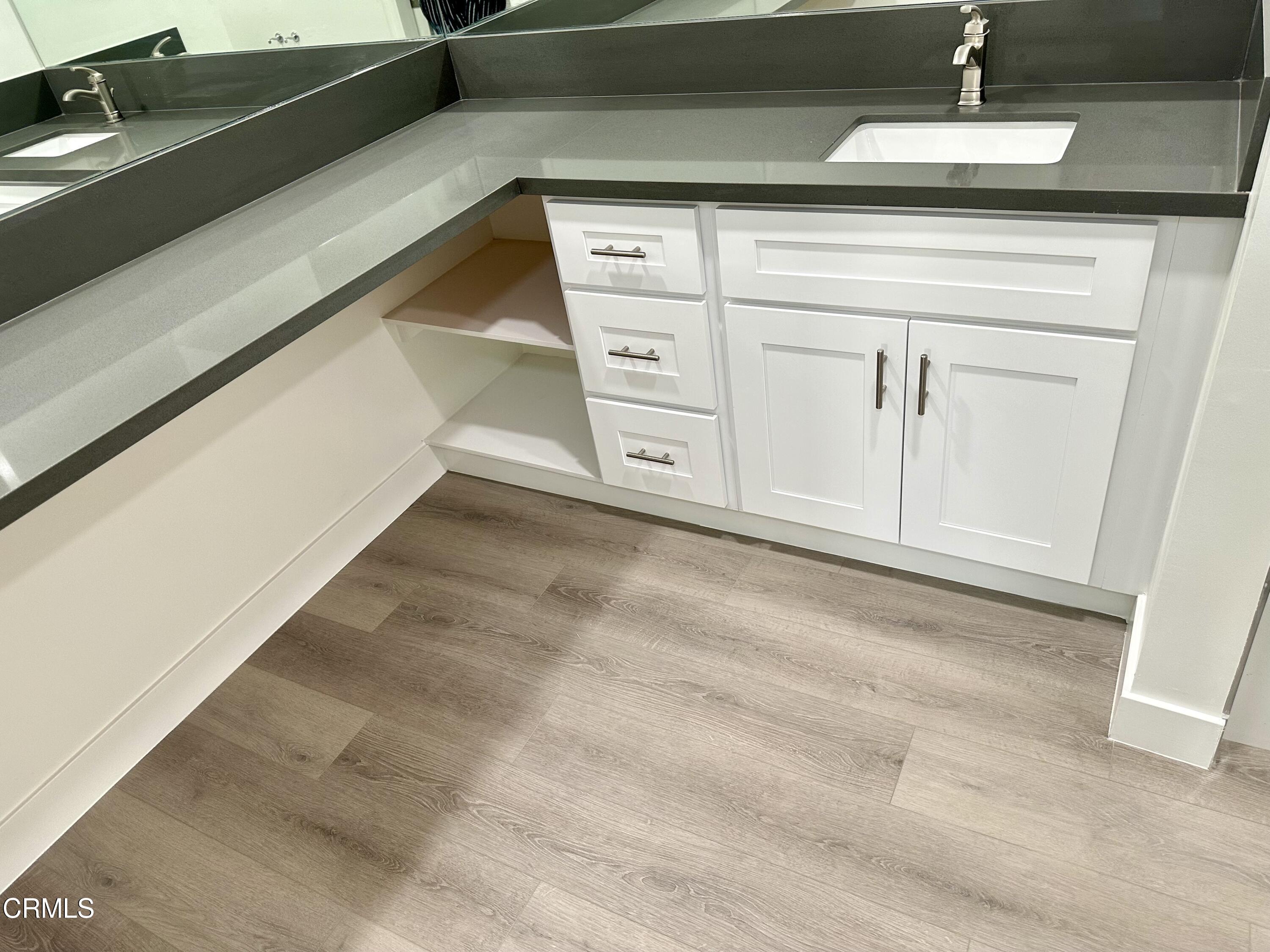 1811 Kenneth Way Pasadena, CA 91103 - Photo 9 of 20 a view of washer and dryer