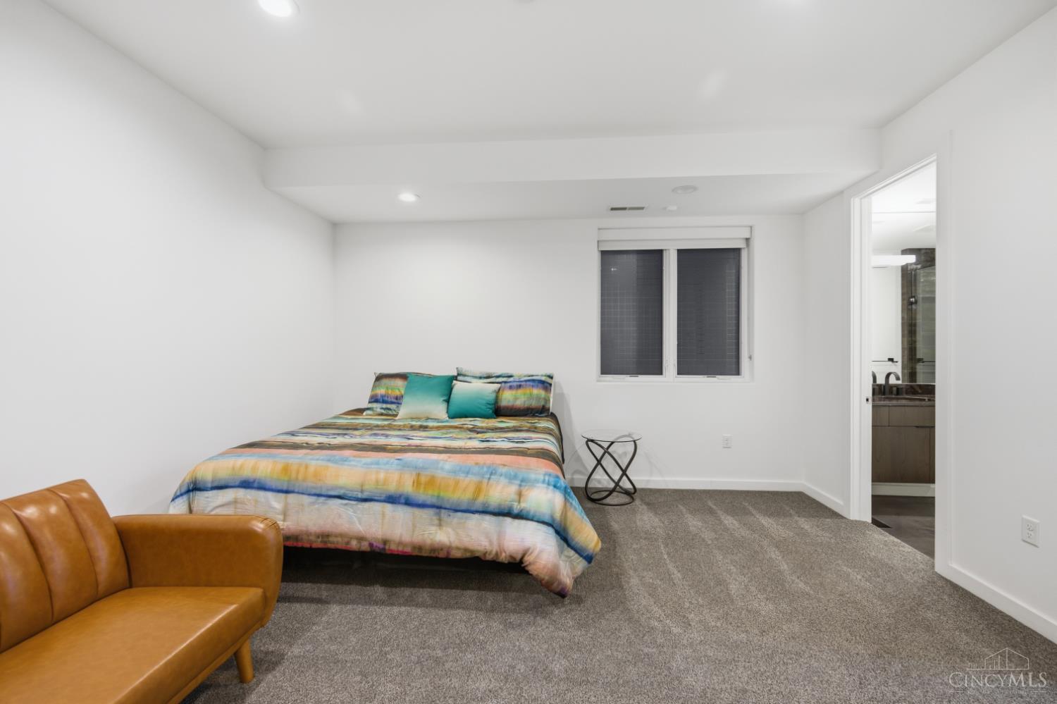 404 Baum Street Cincinnati, OH 45202 - Photo 20 of 37