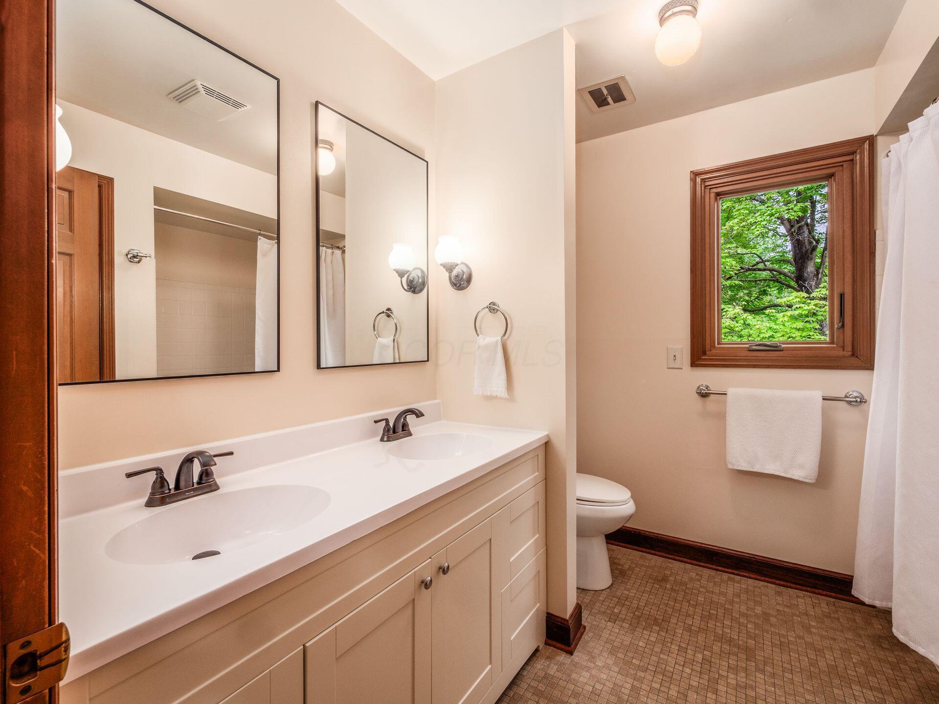 4159 Rowanne Road Columbus, OH 43214 - Photo 25 of 47 Hall bath- double vanity