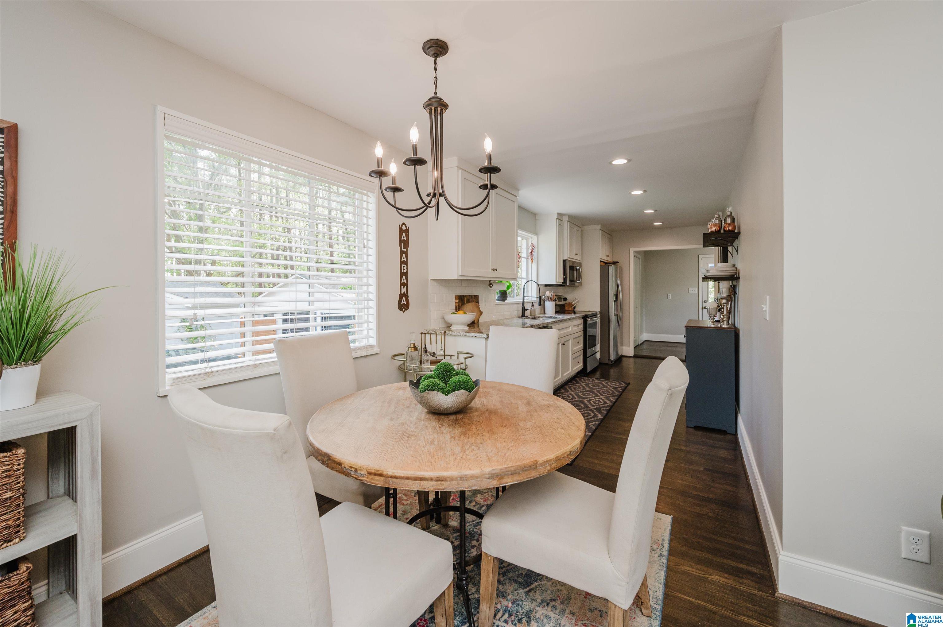 1617 Cresthill Road Birmingham, AL 35213 - Photo 7 of 40