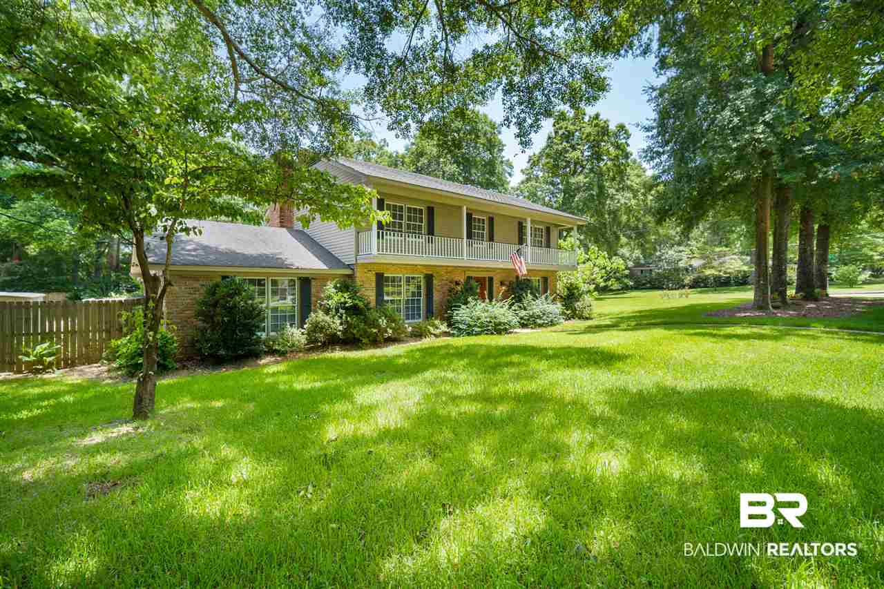 705 Spring Station Road Mobile, AL 36609 - Photo 2 of 35