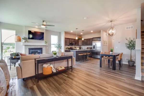 $453,500 | 6854 Belle Fontaine Boulevard, Middleton, WI 53562