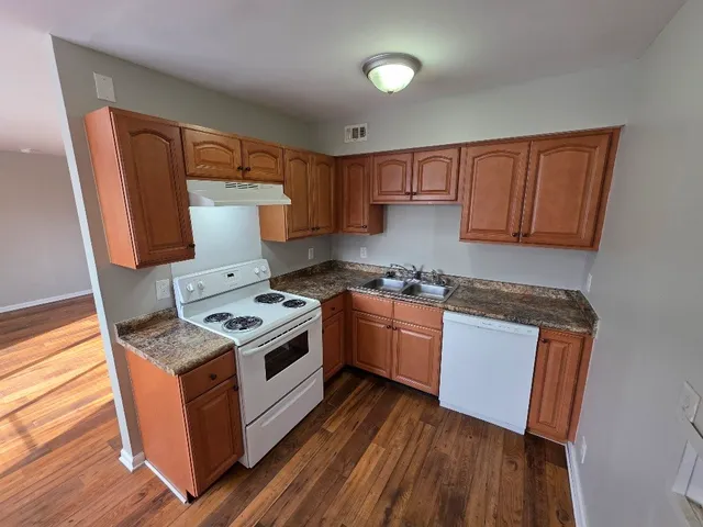 $949 | 800 Anderson Lane, Unit A7, Madison, TN 37115