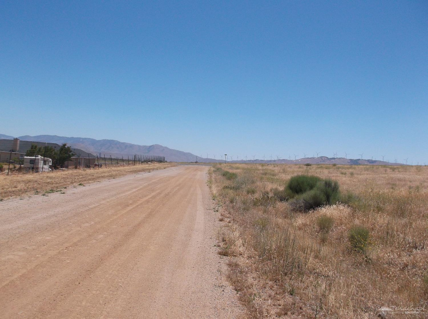 0 Sioux Street Tehachapi, CA 93561 - Photo 10 of 11 View to the west