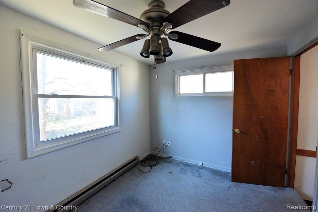 2713 South Rochester Road Royal Oak, MI 48073 - Photo 13 of 21 Bedroom