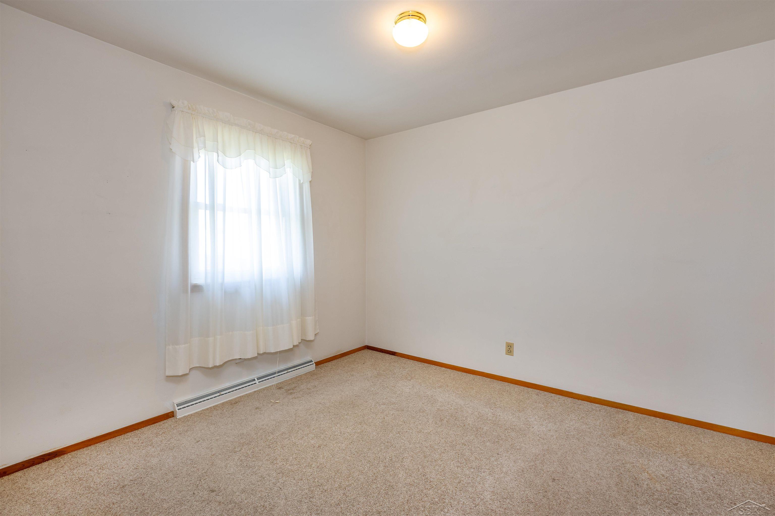 1530 West Beaver Road Auburn, MI 48611 - Photo 14 of 37