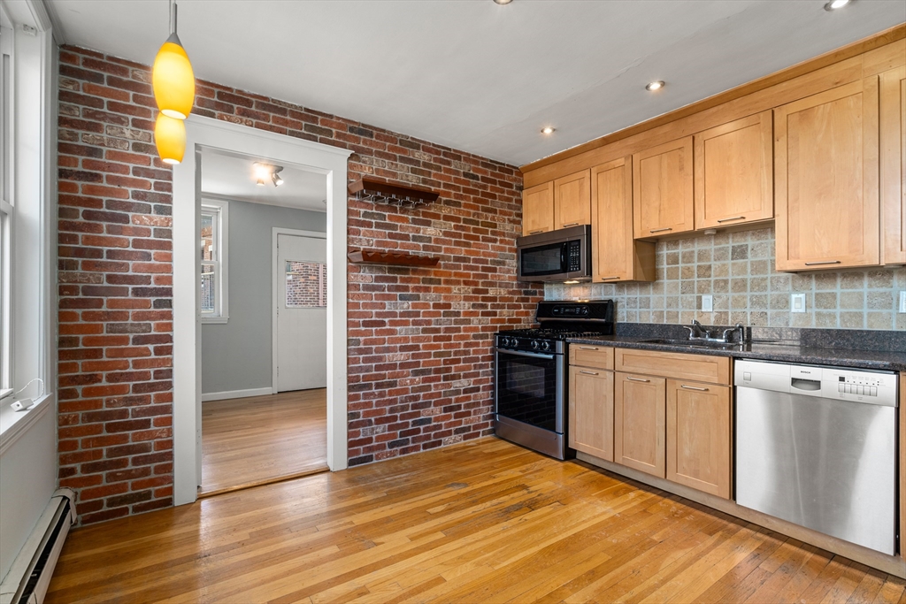 120 Lanark Road, Unit 11 Boston, MA 02135 - Photo 7 of 11