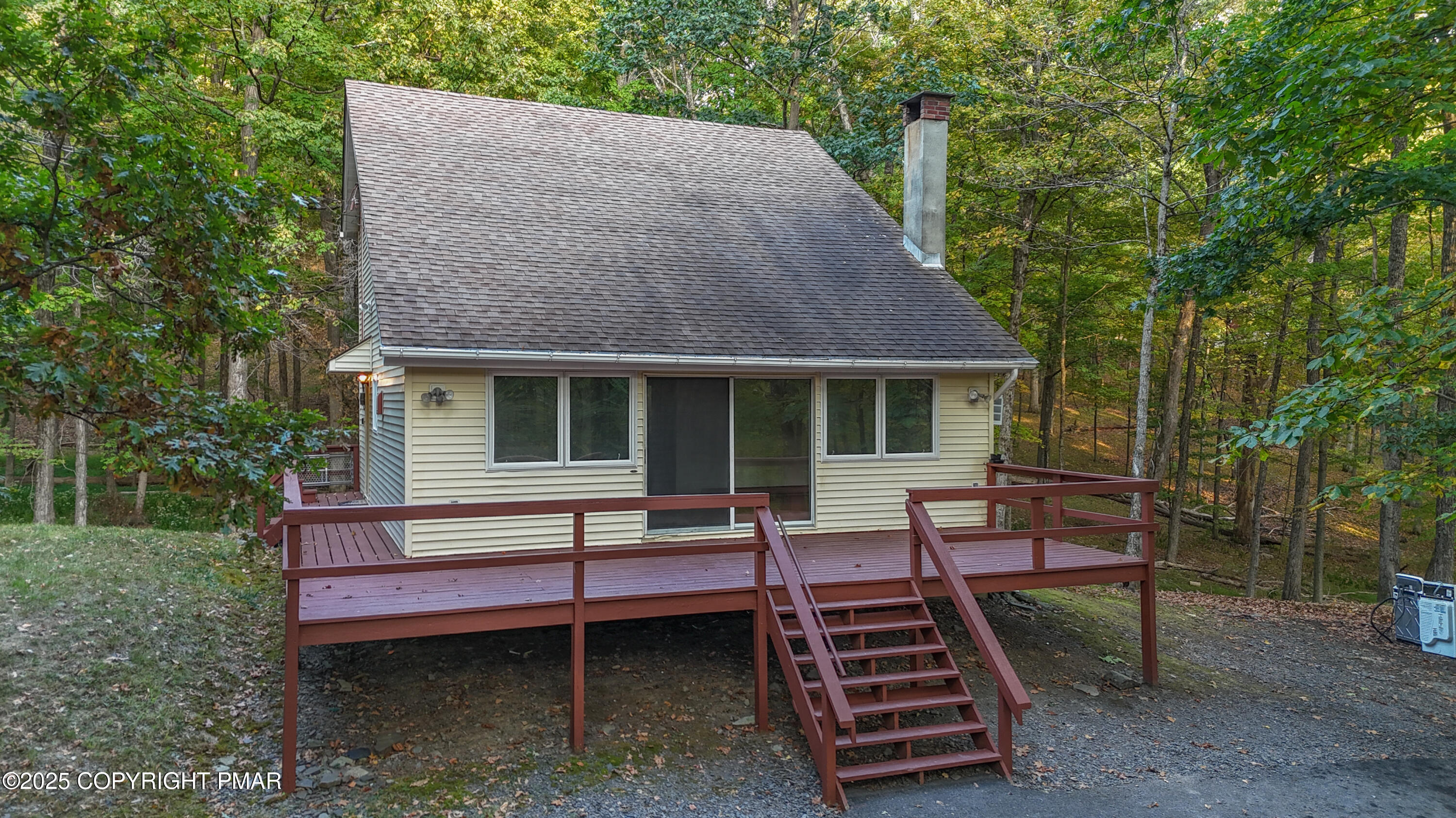 326 Otter Court Bushkill, PA 18324 - Photo 34 of 47 DJI_20250922180358_0055_D