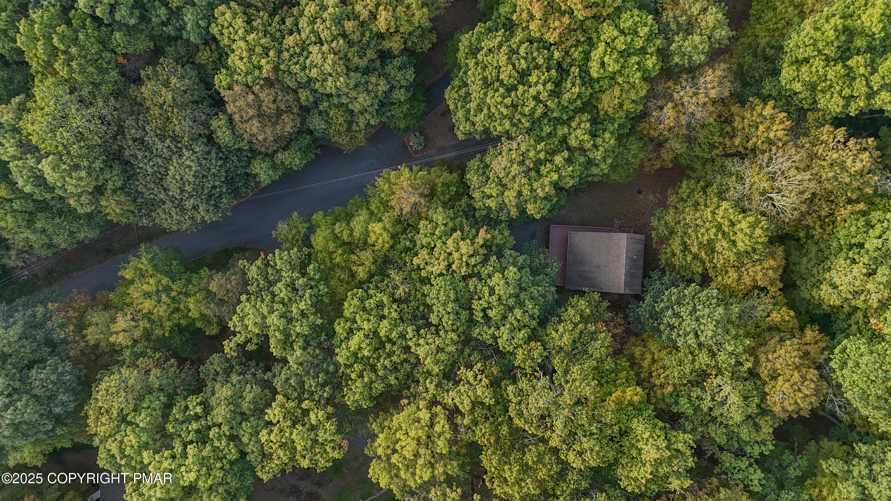 326 Otter Court Bushkill, PA 18324 - Photo 39 of 47 DJI_20250922180713_0067_D