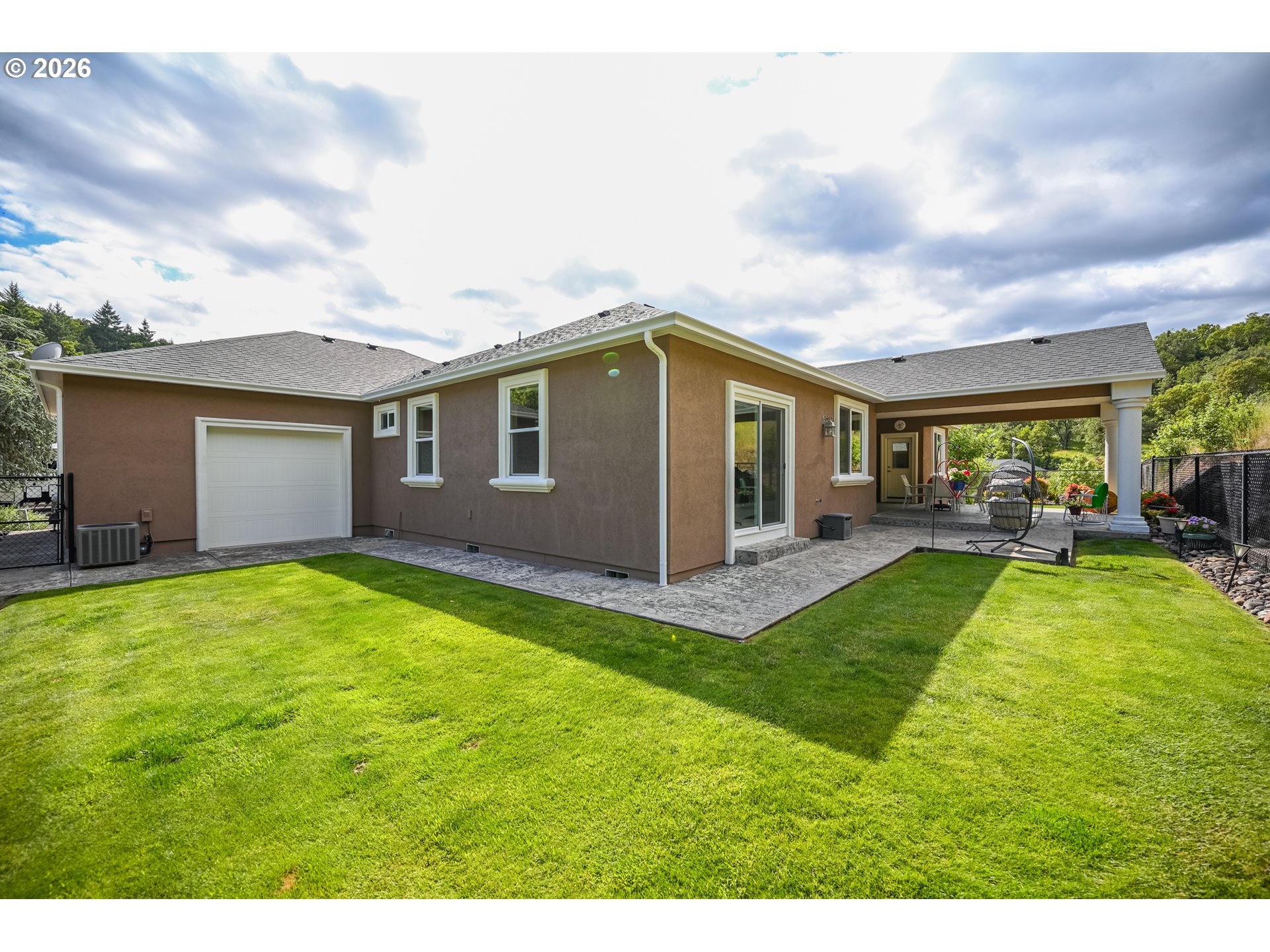 411 Oak Valley Loop Winchester, OR 97495 - Photo 31 of 45