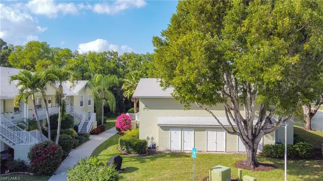 $2,995 | 28221 Pine Haven Way, Unit 153, Bonita Springs, FL 34135