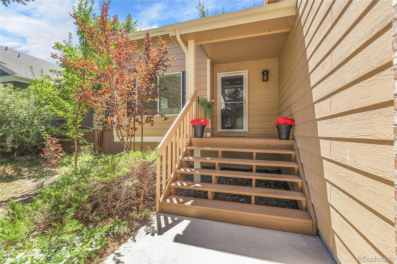 768 Poppywood Place Highlands Ranch, CO 80126 - Photo 2 of 31