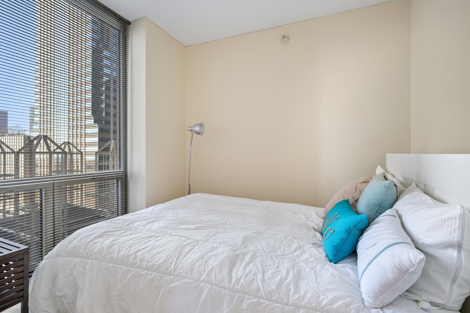 222 North Columbus Drive, Unit 902 Chicago, IL 60601 - Photo 6 of 16