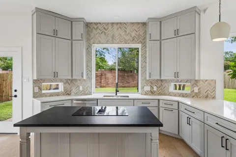 $849,000 | 7600 Mifflin Kenedy Terrace, Austin, TX 78749