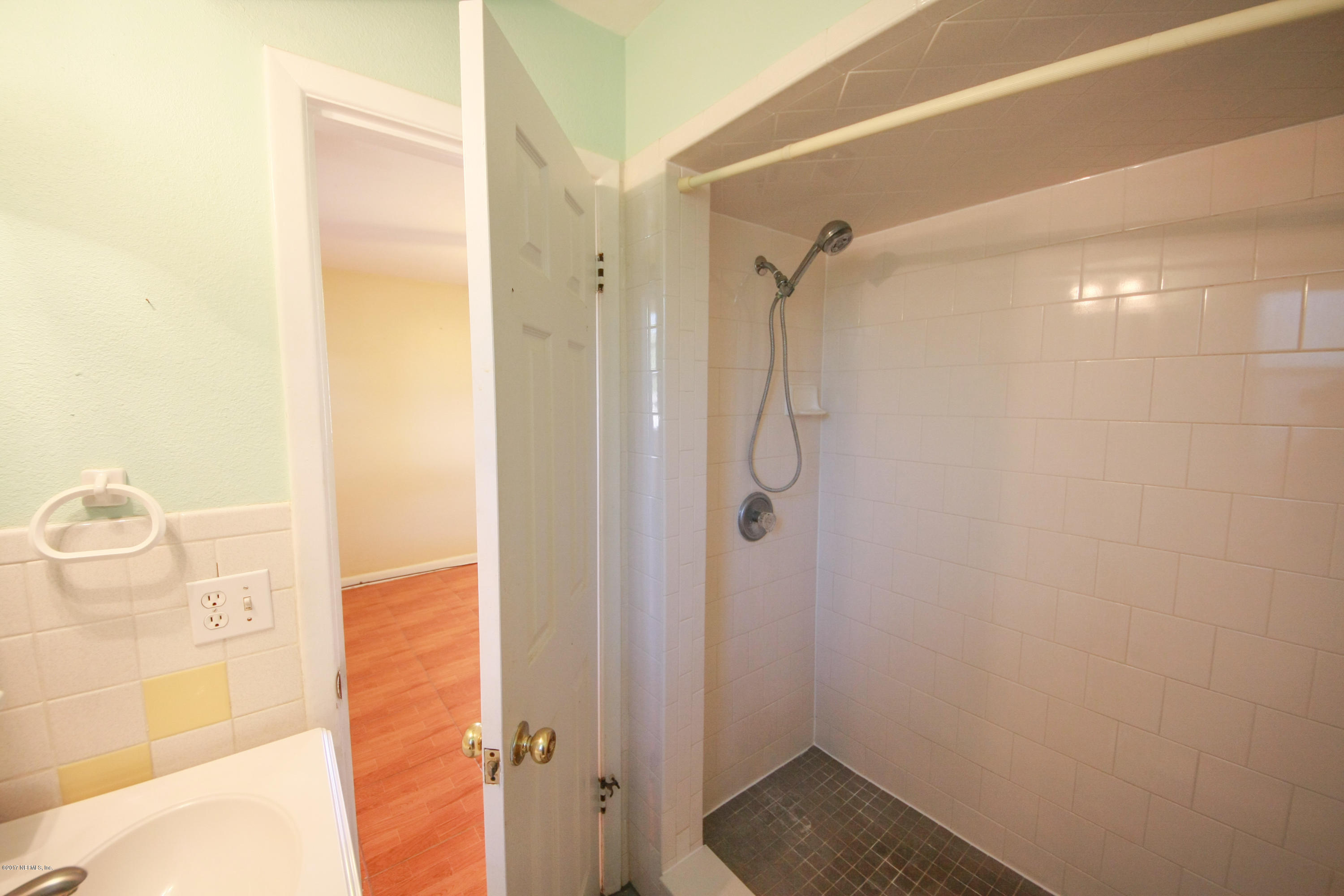6243 Diane Road Jacksonville, FL 32277 - Photo 17 of 21 diane 8