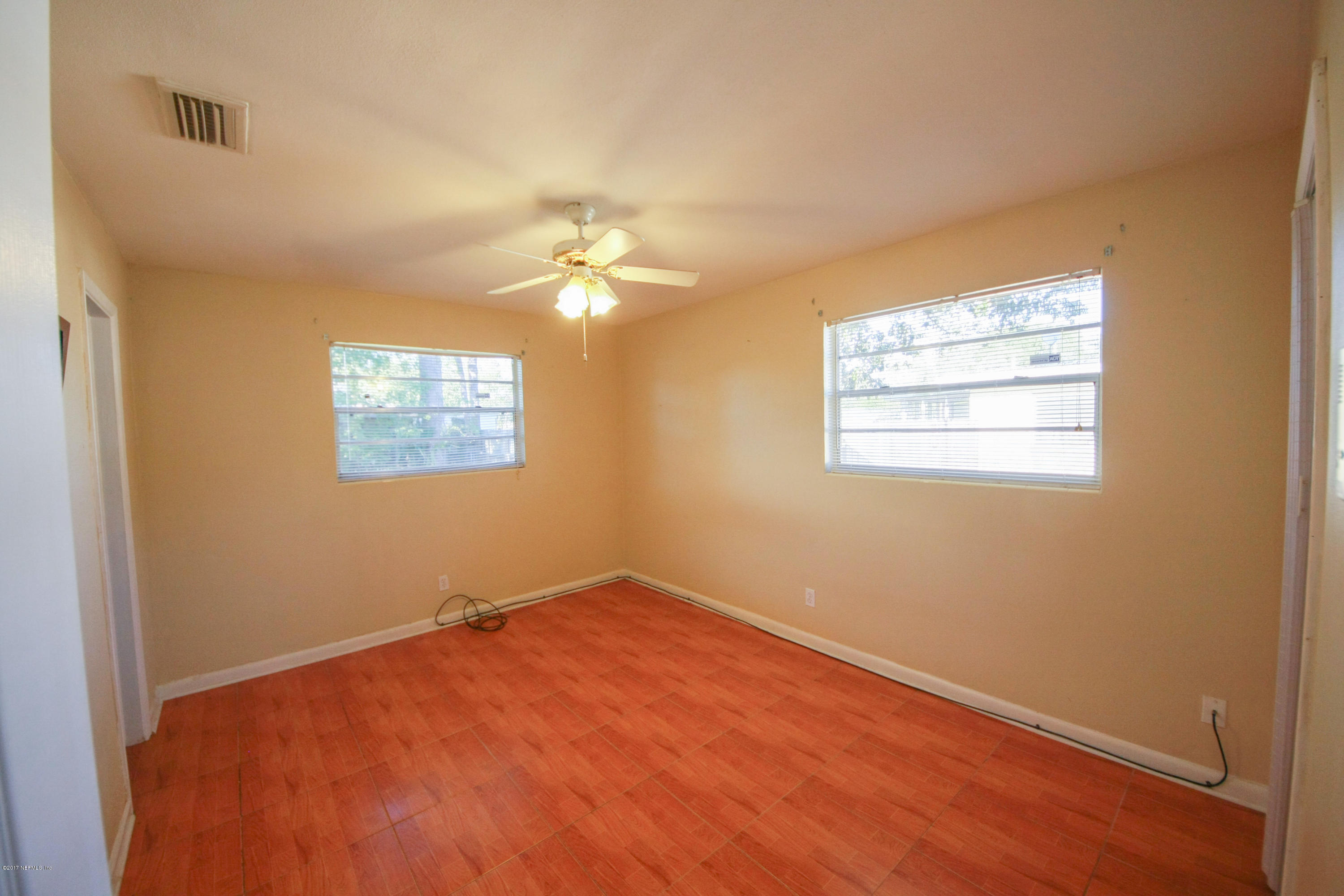 6243 Diane Road Jacksonville, FL 32277 - Photo 18 of 21 diane 9