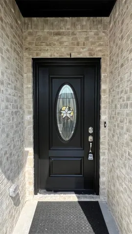 a close view of door with washer and dryer