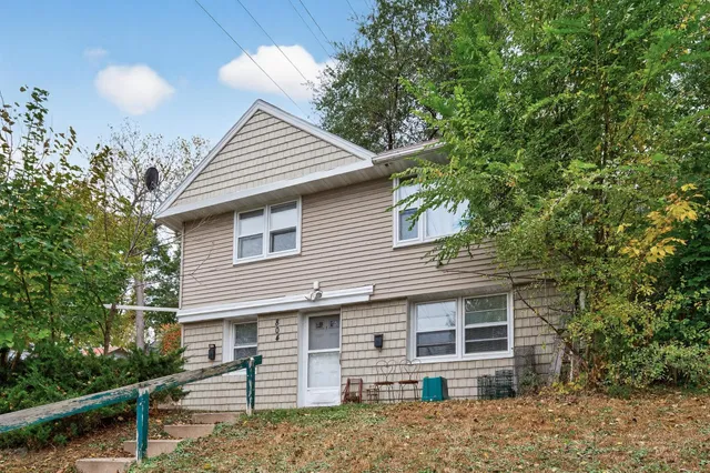 $290,000 | 804 8th Avenue South, South St. Paul, MN 55075