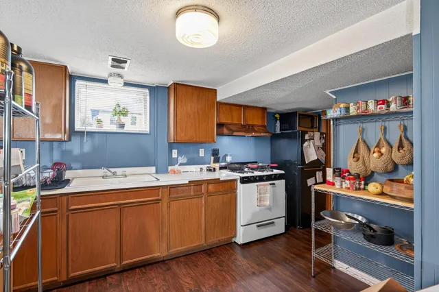 $290,000 | 804 8th Avenue South, South St. Paul, MN 55075