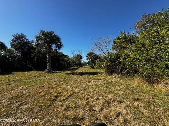 a view of a lake with houses