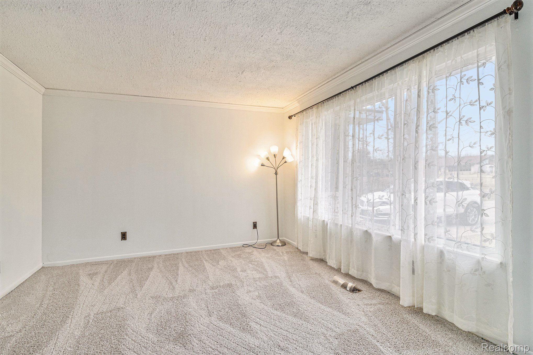 45225 Dunn Road Belleville, MI 48111 - Photo 5 of 29 Gallery Image 5