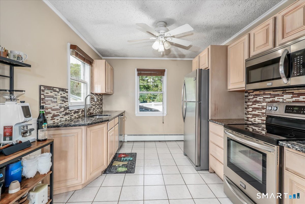 79 Aircraft Road West Haven, CT 06516 - Photo 9 of 34 Gallery Image 9