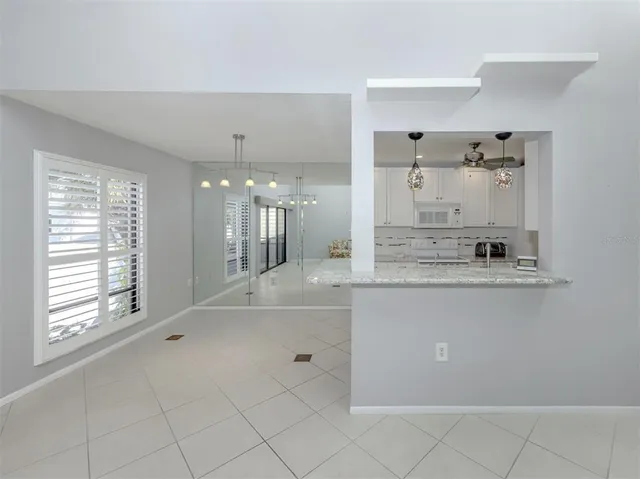 $519,000 | 1555 Tarpon Center Drive, Unit 255, Venice, FL 34285