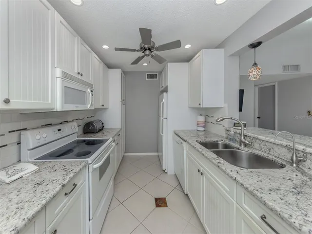 $519,000 | 1555 Tarpon Center Drive, Unit 255, Venice, FL 34285