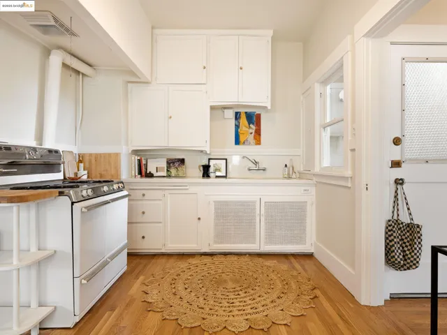 $699,000 | 1326 Shattuck Avenue, Unit 4, Berkeley, CA 94709