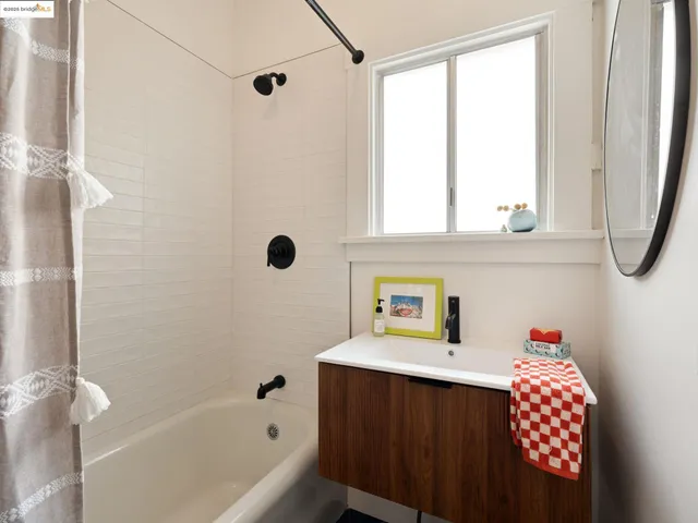 $699,000 | 1326 Shattuck Avenue, Unit 4, Berkeley, CA 94709