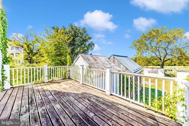 a view of an outdoor space and a yard