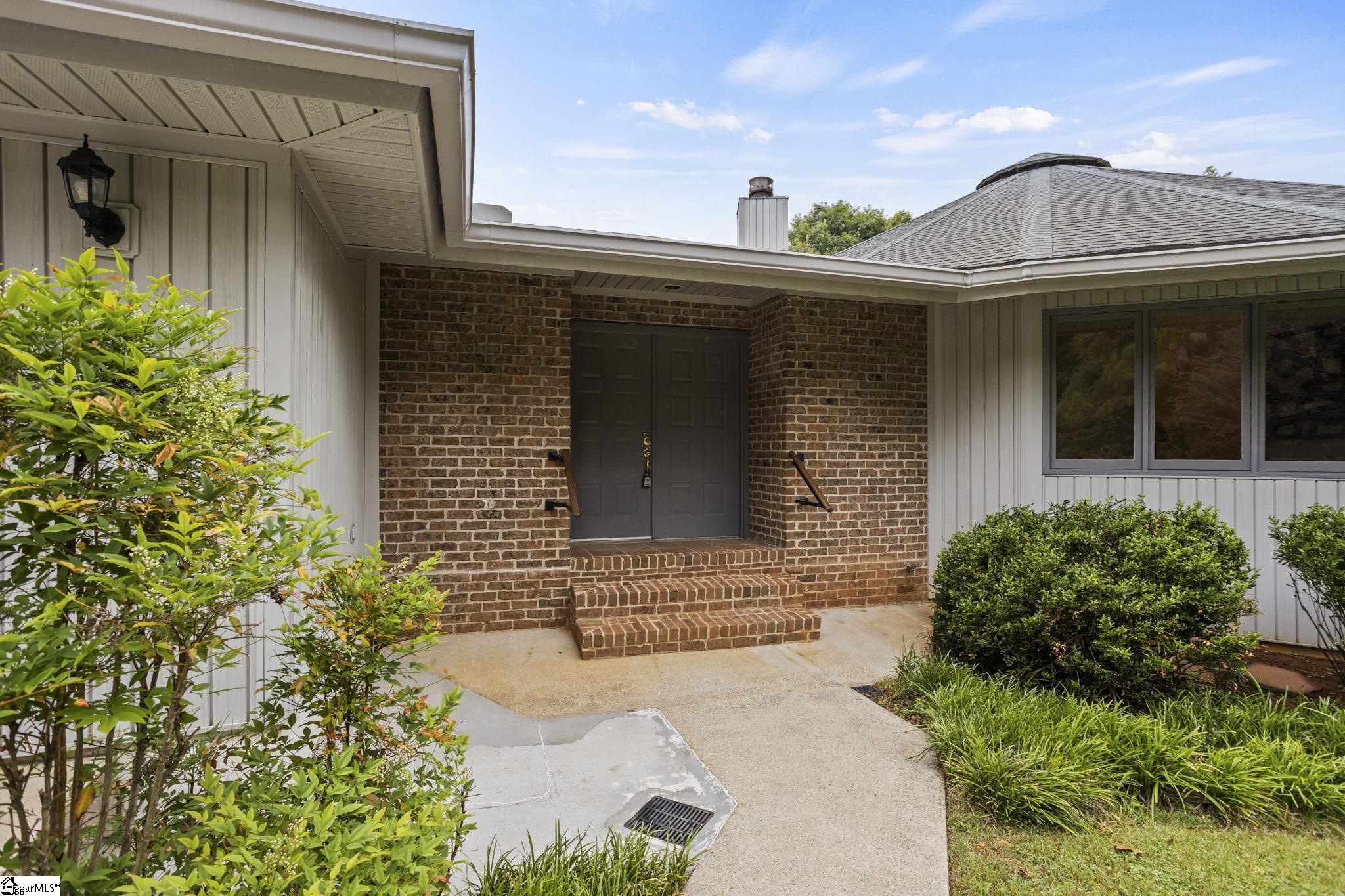 2314 State Park Road Greenville, SC 29609 - Photo 6 of 50