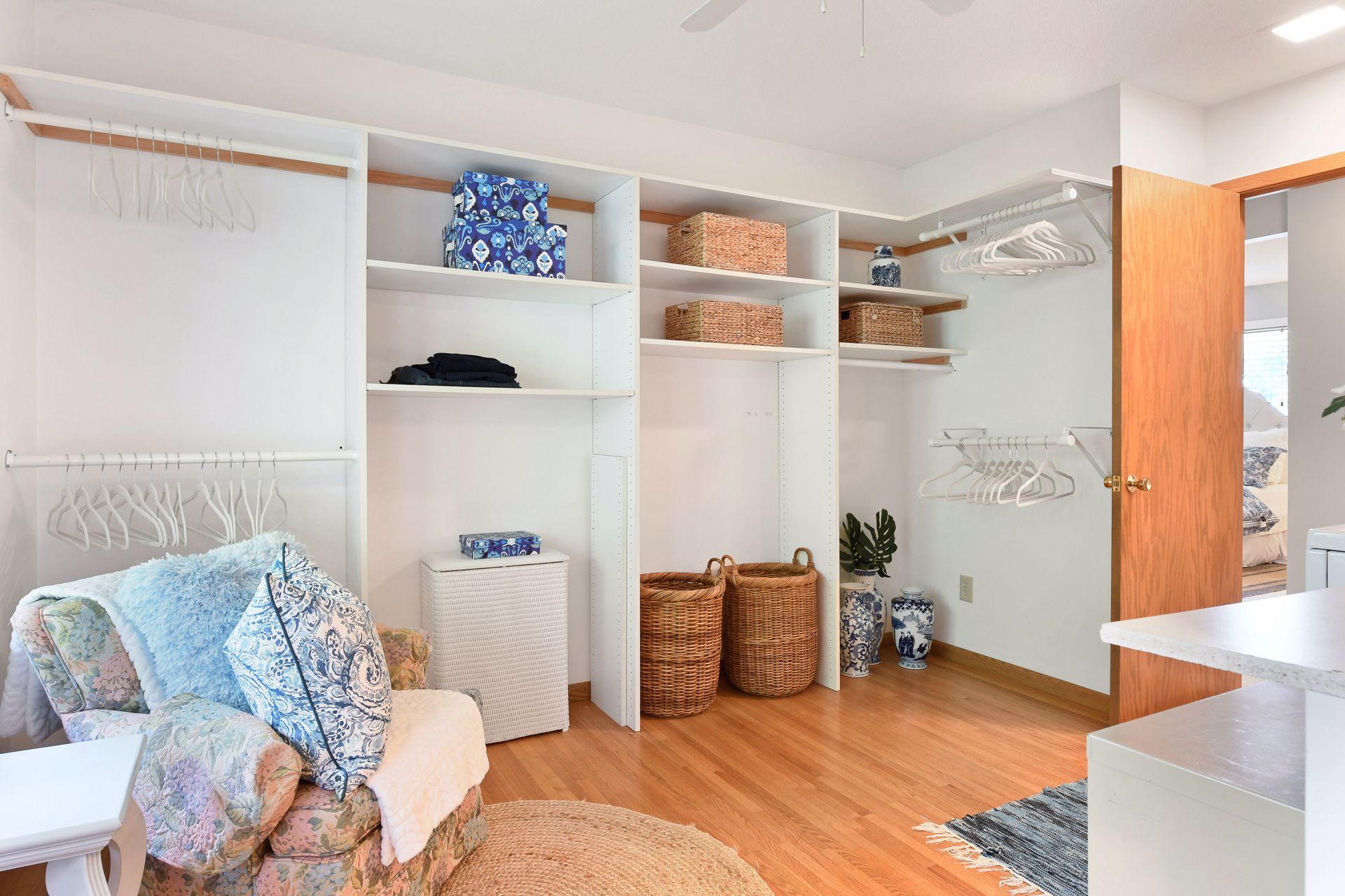 4624 Sparrow Road Minnetonka, MN 55345 - Photo 31 of 48 Gallery Image 31