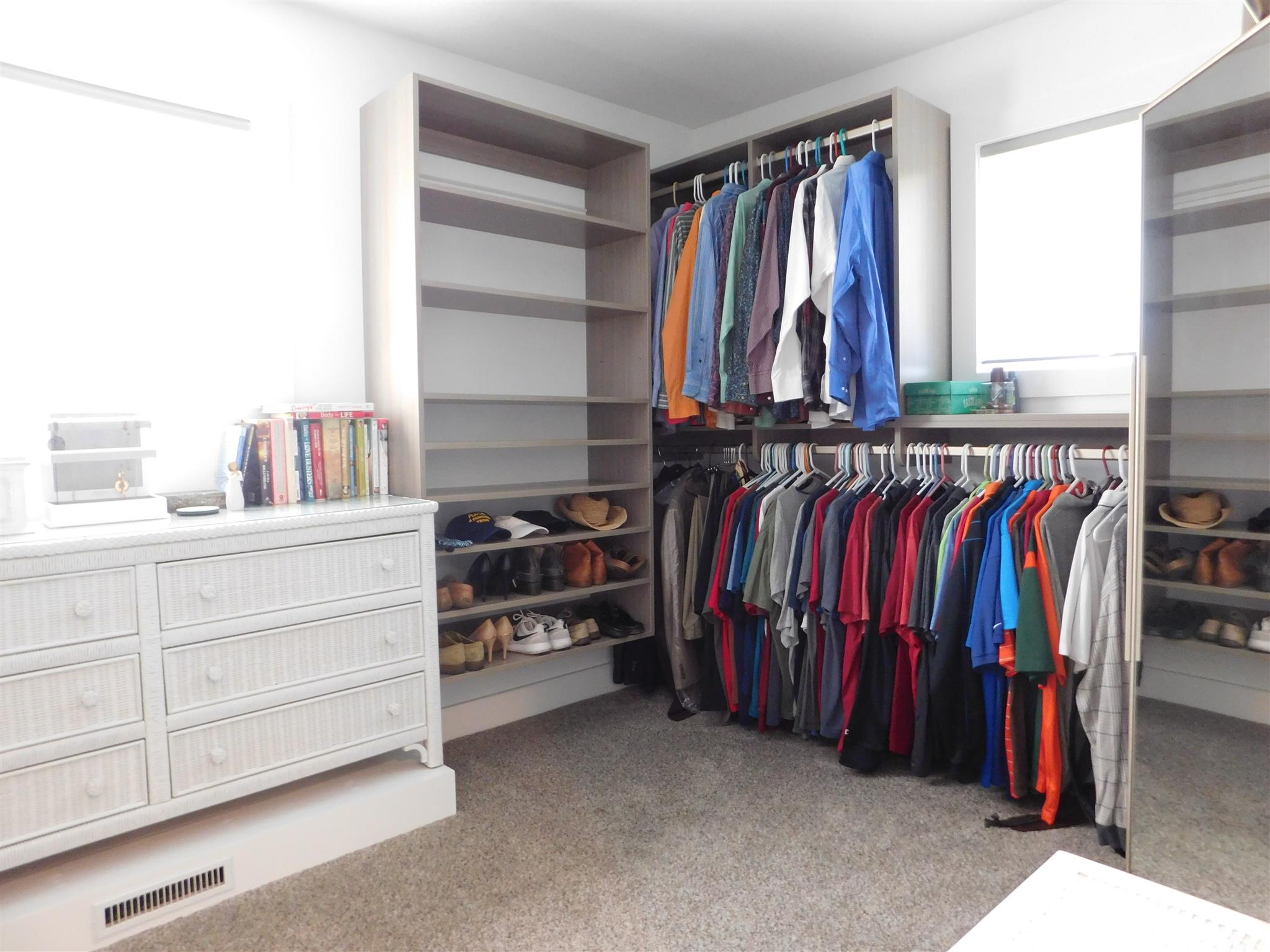 595 East Lake View Road Syracuse, IN 46567 - Photo 21 of 35 Gallery Image 21
