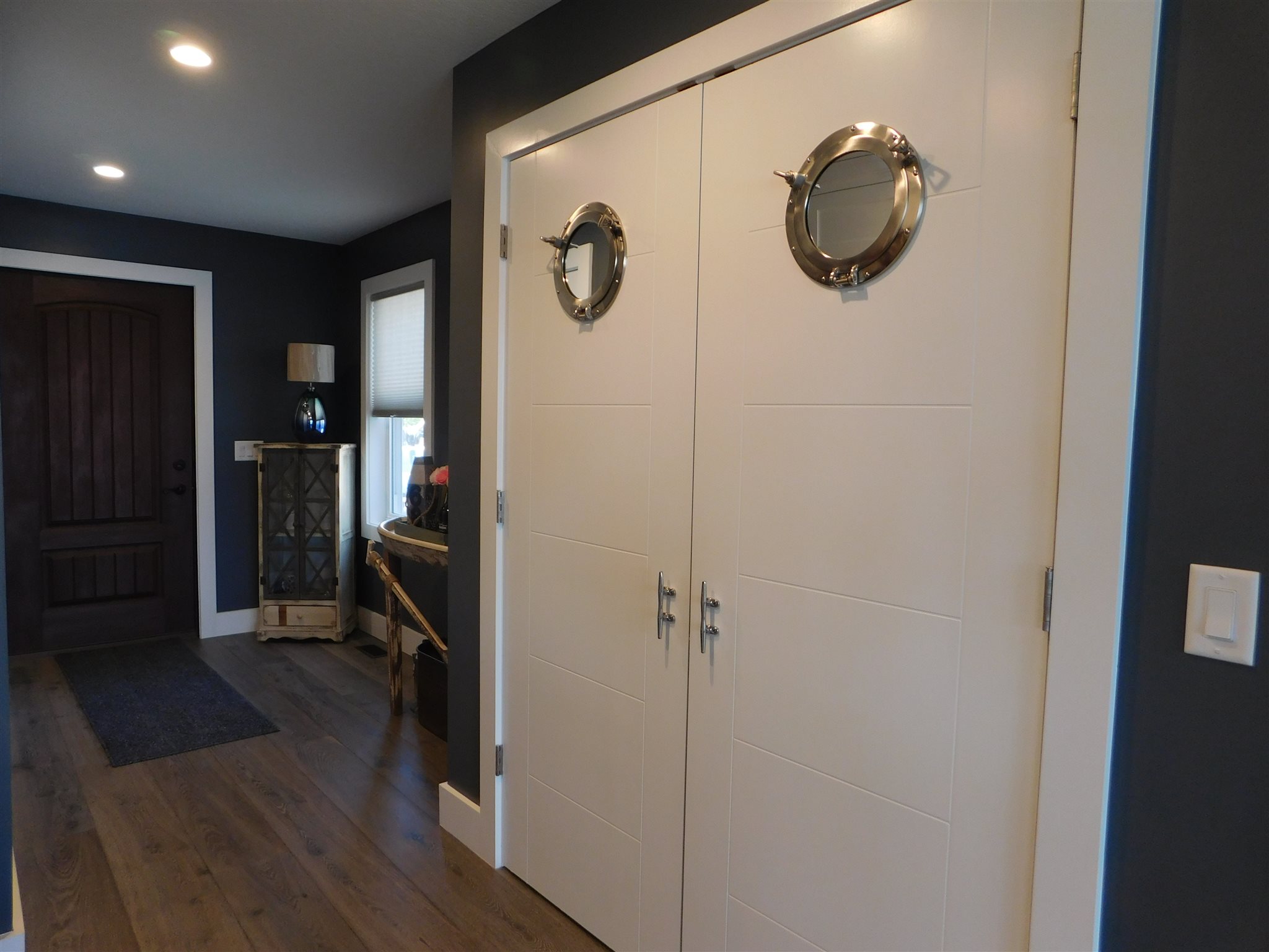 595 East Lake View Road Syracuse, IN 46567 - Photo 9 of 35 Gallery Image 9