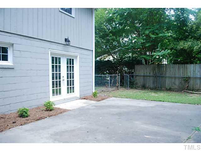 408 Latimer Road Raleigh, NC 27609 - Photo 20 of 24 Over-sized patio