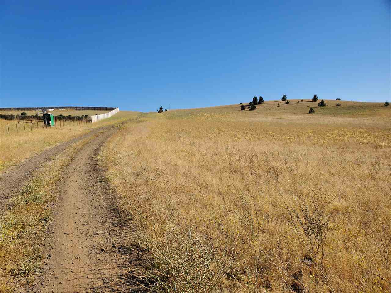 81 Iron Gate Road Hornbrook, CA 96044 - Photo 15 of 19 Gallery Image 15