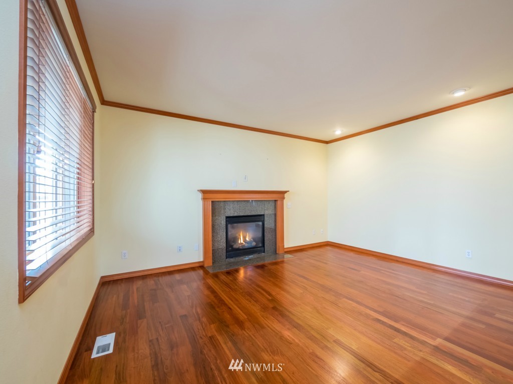 21327 36th Drive Southeast Bothell, WA 98021 - Photo 11 of 25