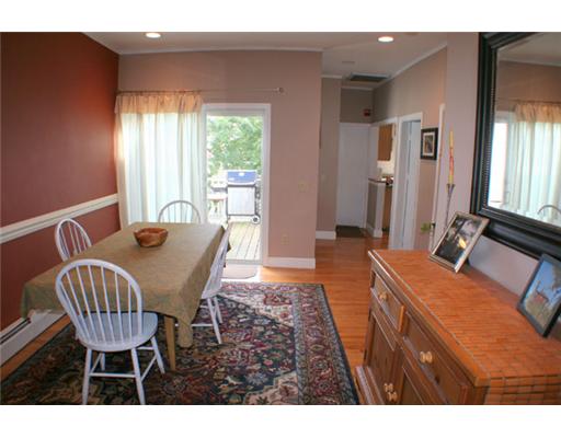 201 Morris Avenue, Unit 4 Providence, RI 02906 - Photo 4 of 8 Dining Room.