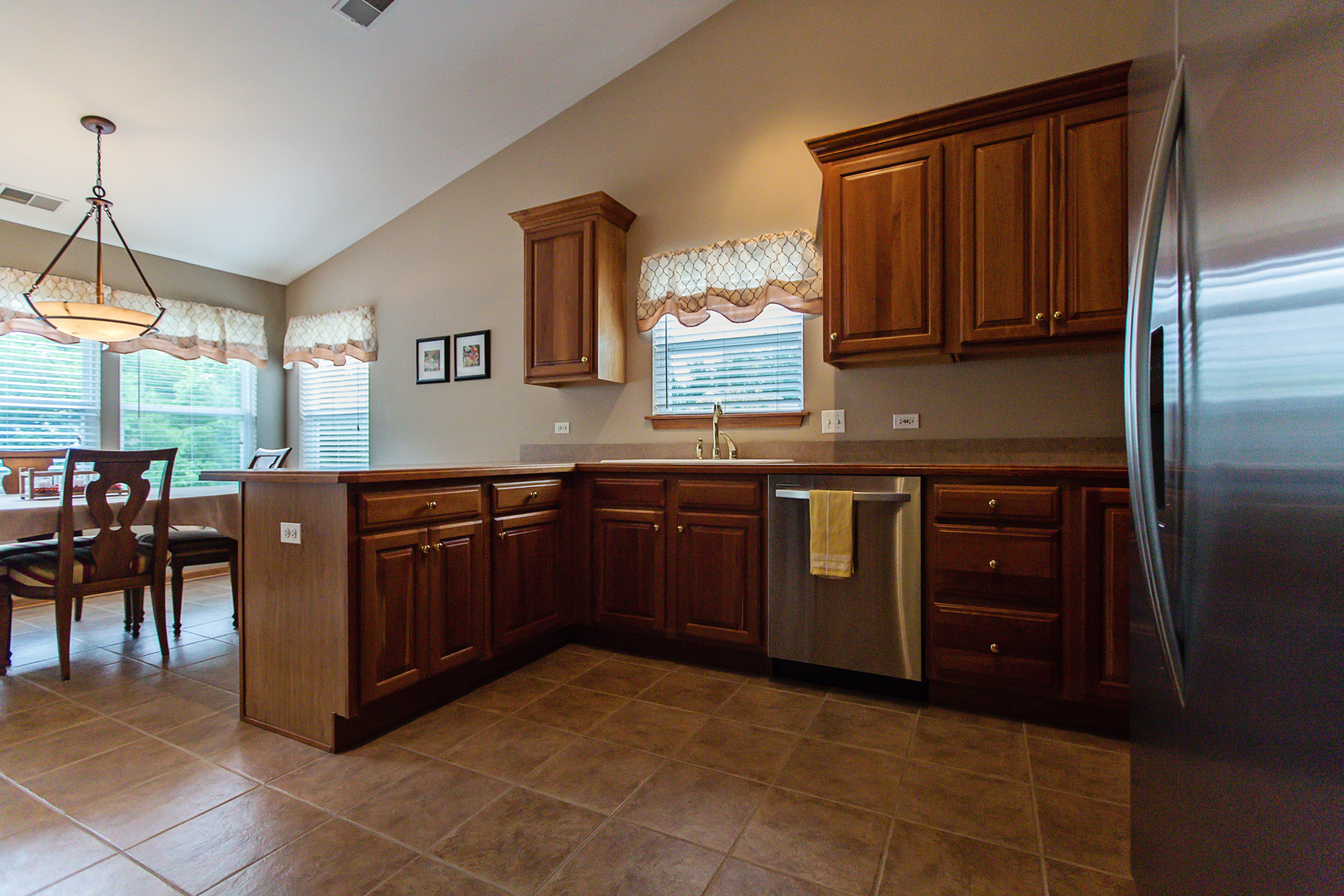 380 Ridge Road, Unit 380 North Aurora, IL 60542 - Photo 7 of 17