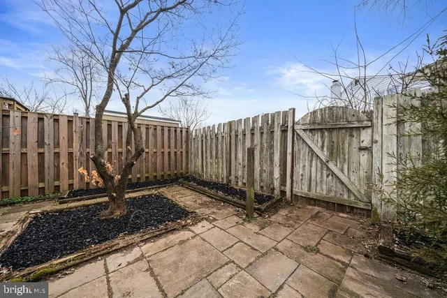 a view of a backyard with stairs