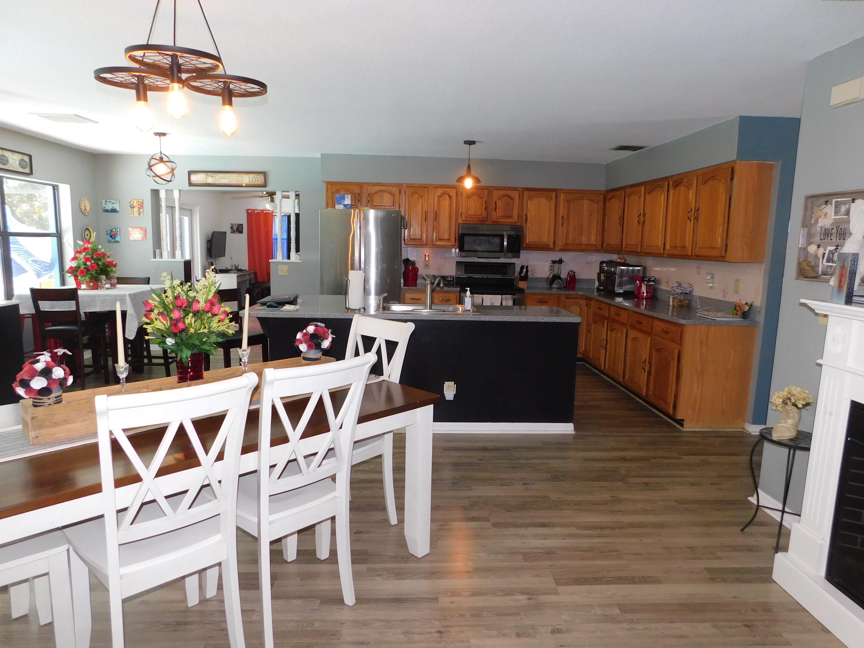 7607 Ocala Avenue Fort Pierce, FL 34951 - Photo 14 of 32 dining kit