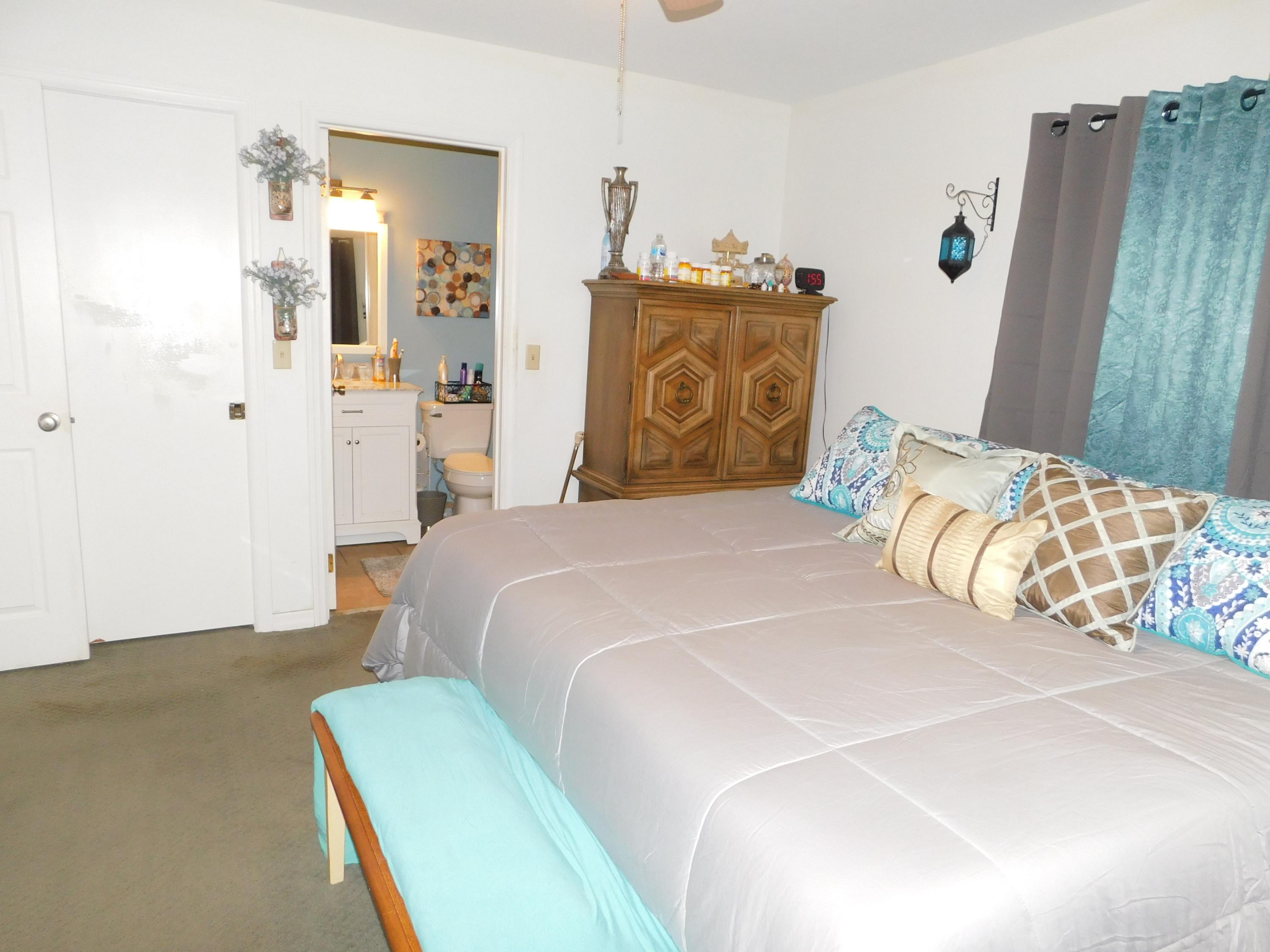 7607 Ocala Avenue Fort Pierce, FL 34951 - Photo 16 of 32 Masterbed2
