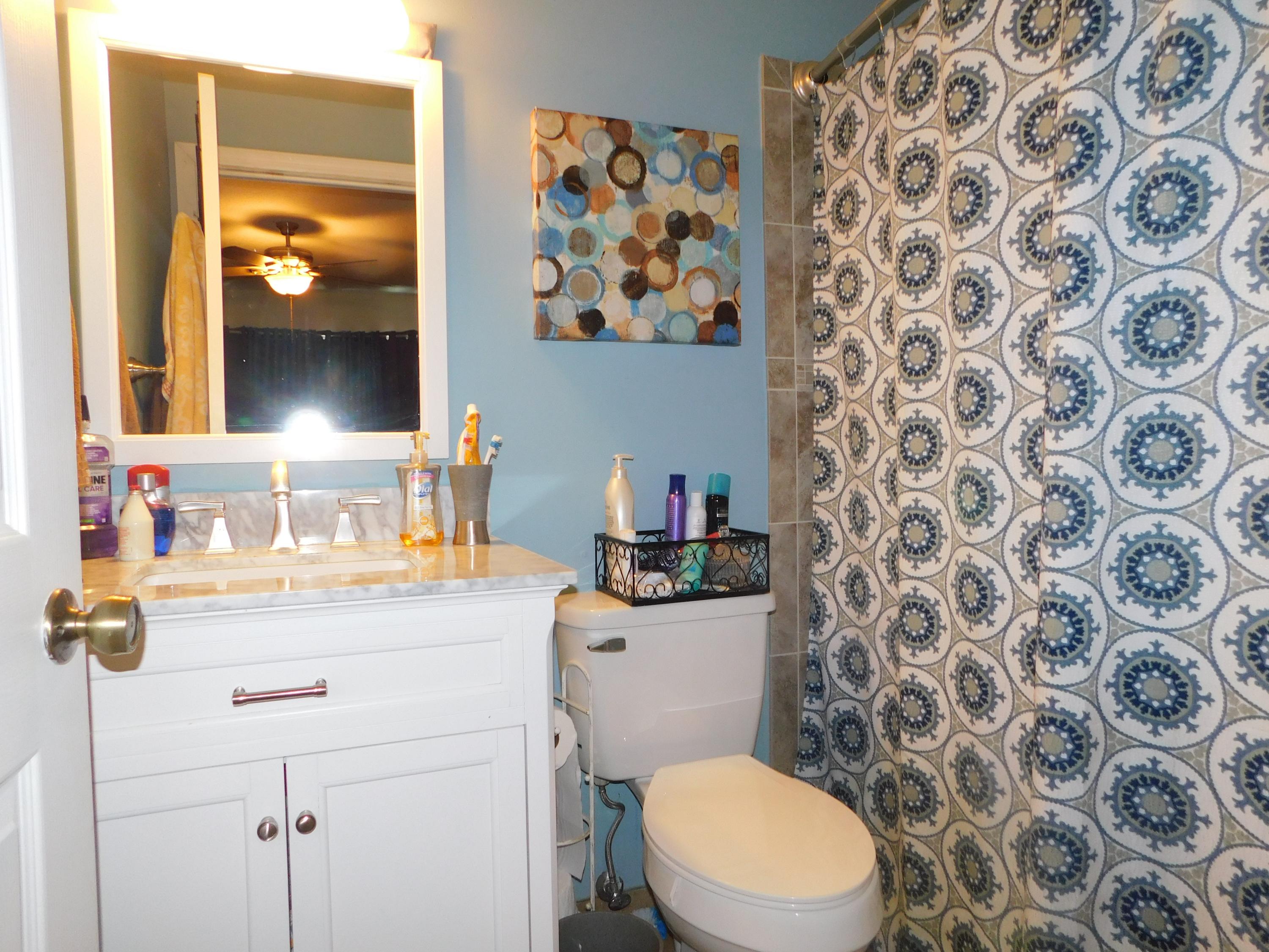 7607 Ocala Avenue Fort Pierce, FL 34951 - Photo 17 of 32 Masterbath1