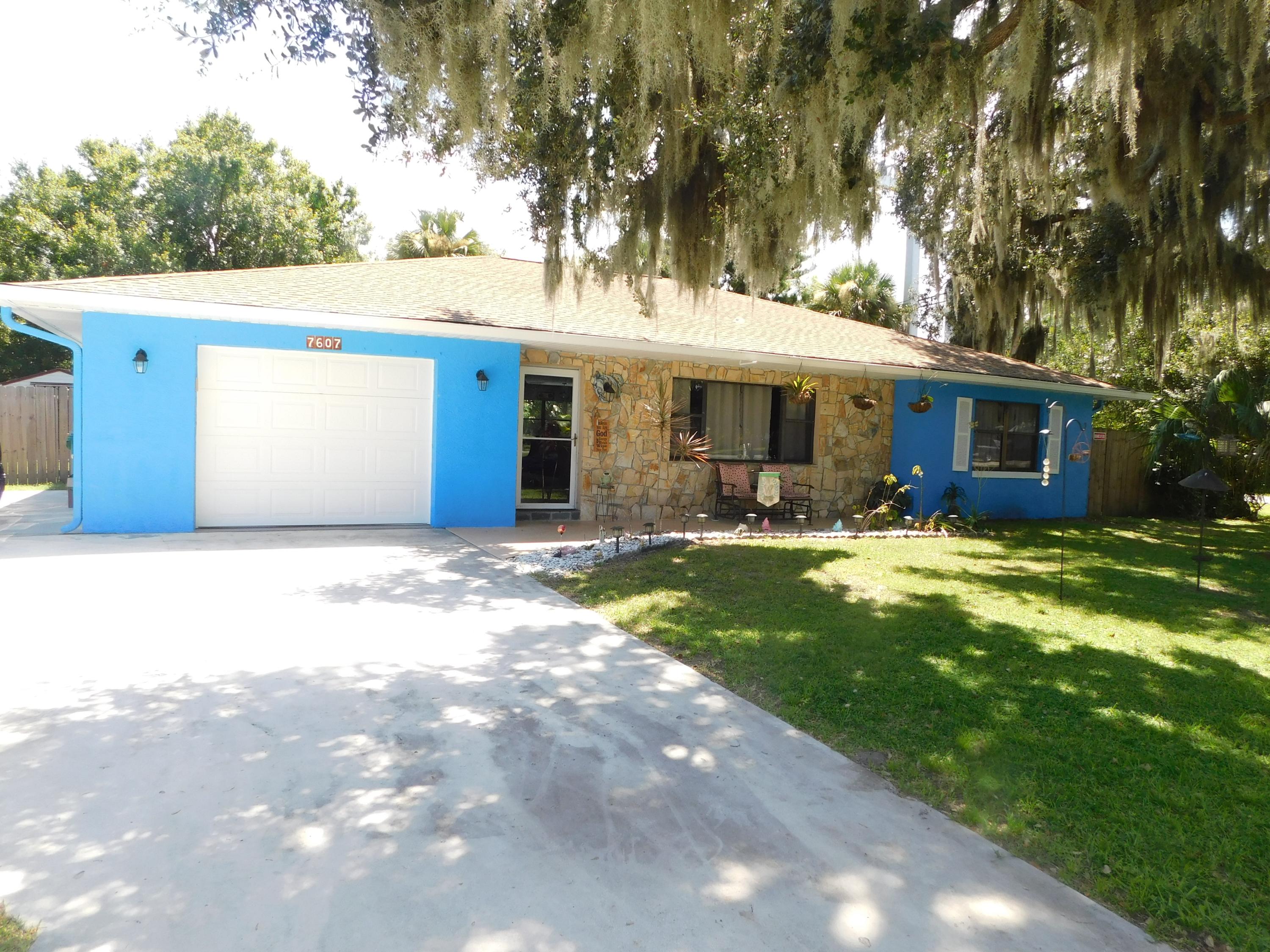 7607 Ocala Avenue Fort Pierce, FL 34951 - Photo 2 of 32 front1